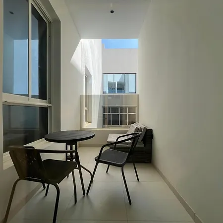 Studio With Balcony At Al-Malqa